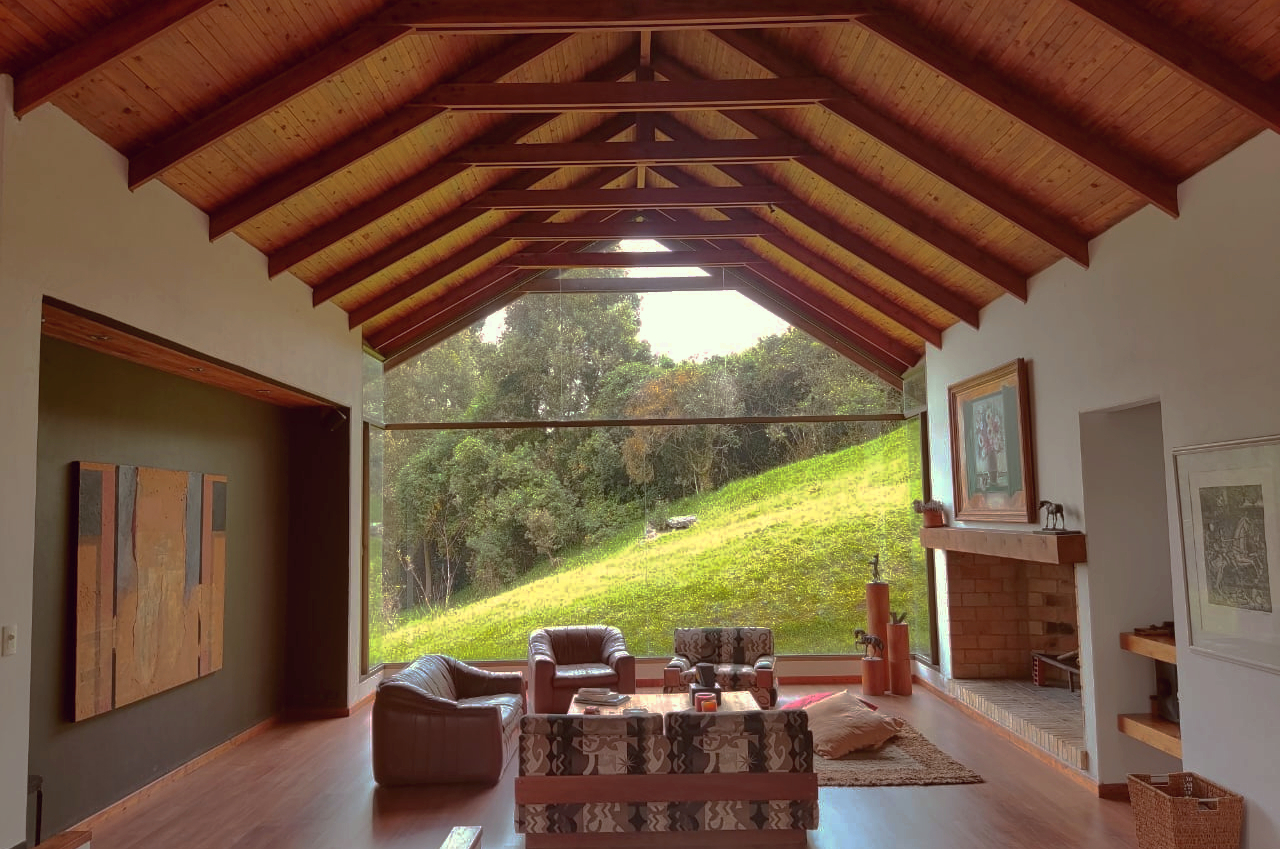 Casa de 4 alcobas en venta en Aposentos Parte Alta, Sopó, 350 m² · foto 2 de 14