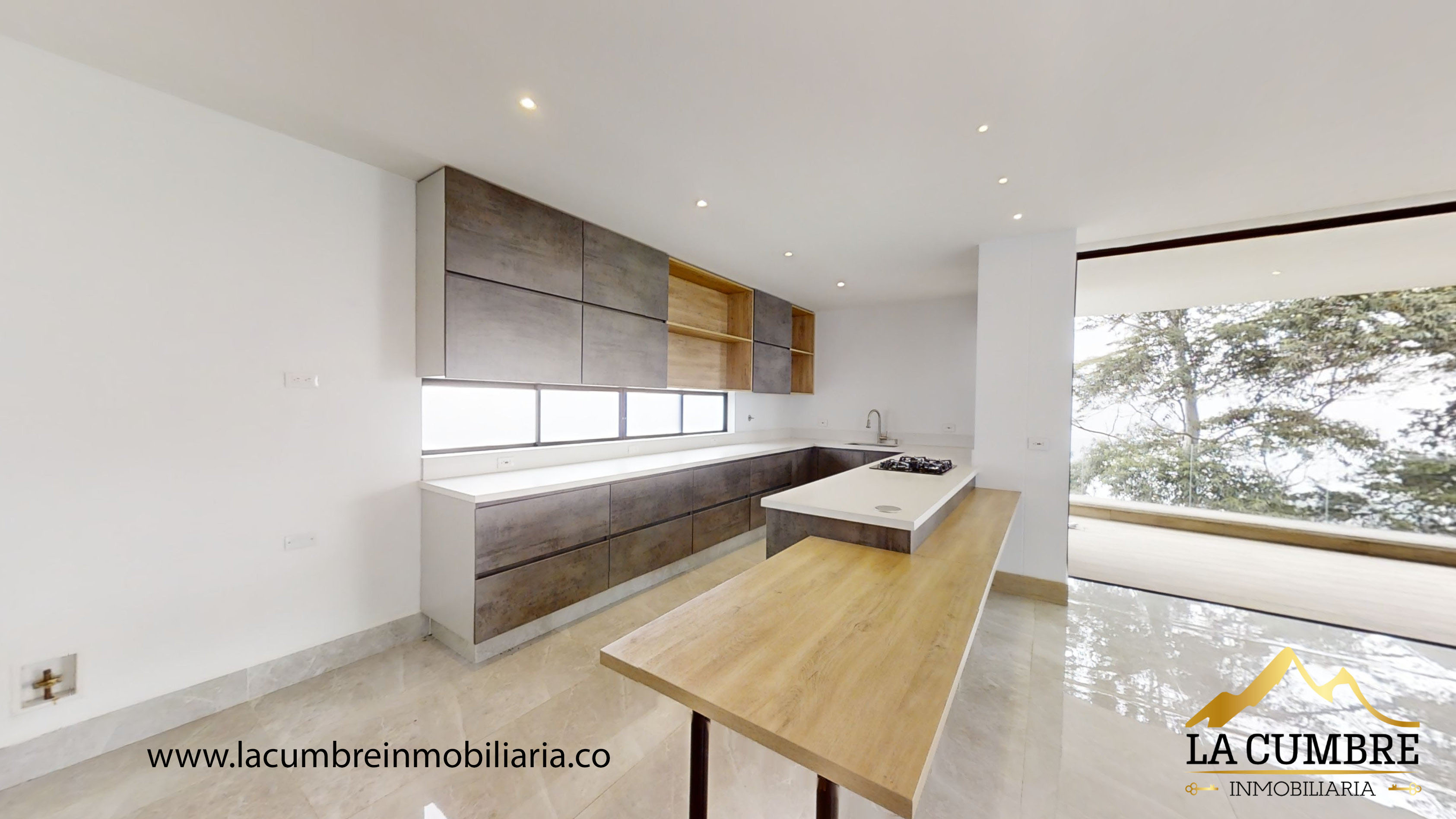 4BR House in Loma del Chocho (400 m²) - 4
