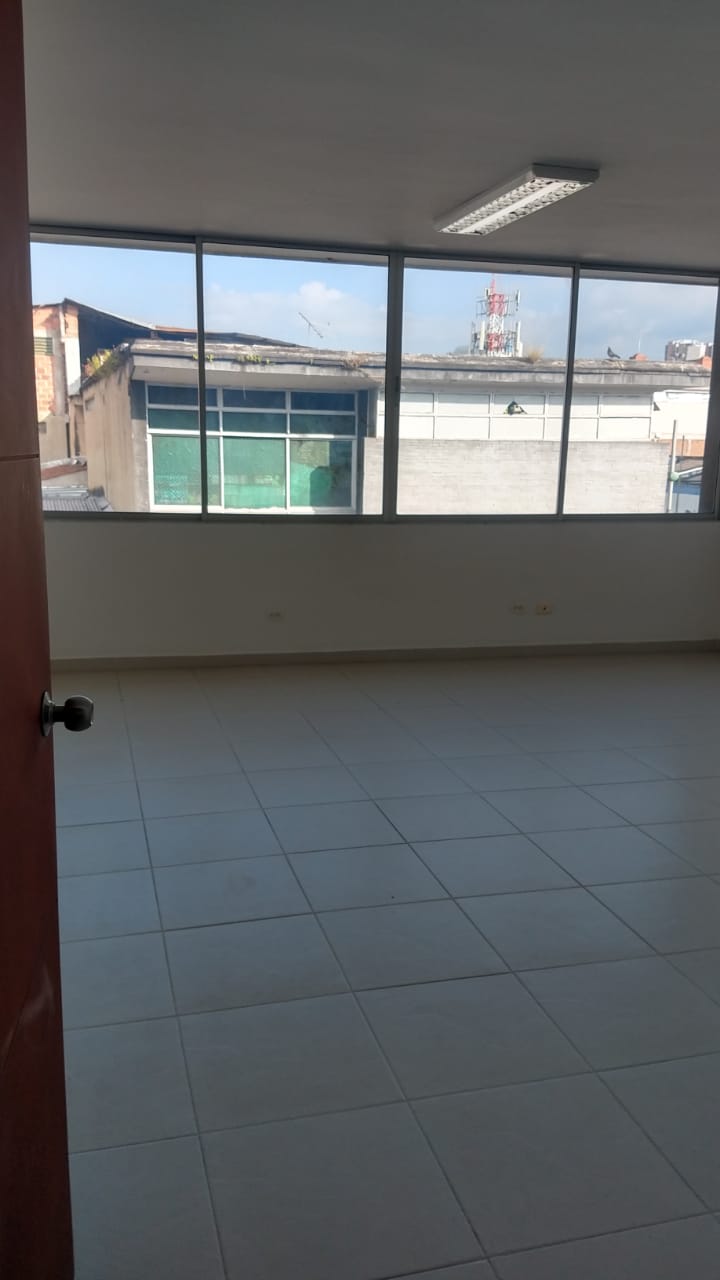 Oficina en arriendo en Centro, Bucaramanga, 25 m² · foto 7 de 9