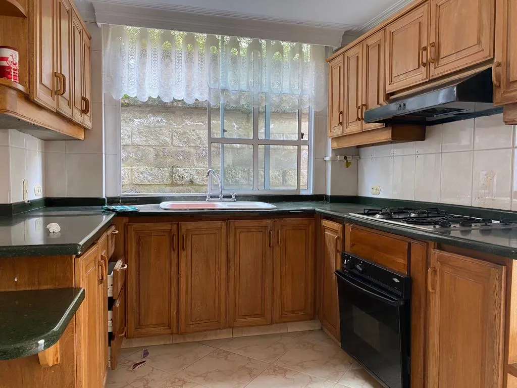 Casa de 4 alcobas en venta en Castropol, Medellín, 285 m² · foto 6 de 17