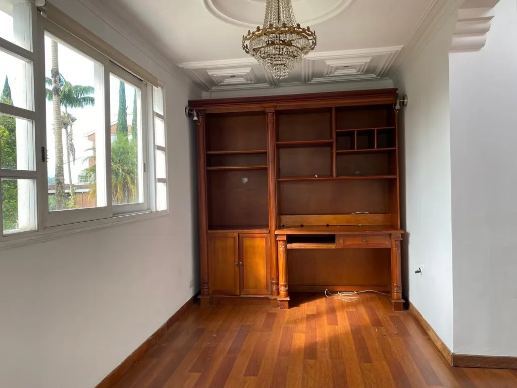 Casa de 4 alcobas en venta en Castropol, Medellín, 285 m² · foto 8 de 17