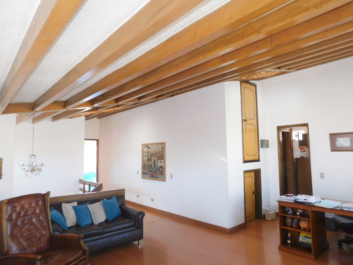 Apartamento de 5 alcobas en venta en Niza Norte, Bogotá, 211 m² · foto 8 de 20