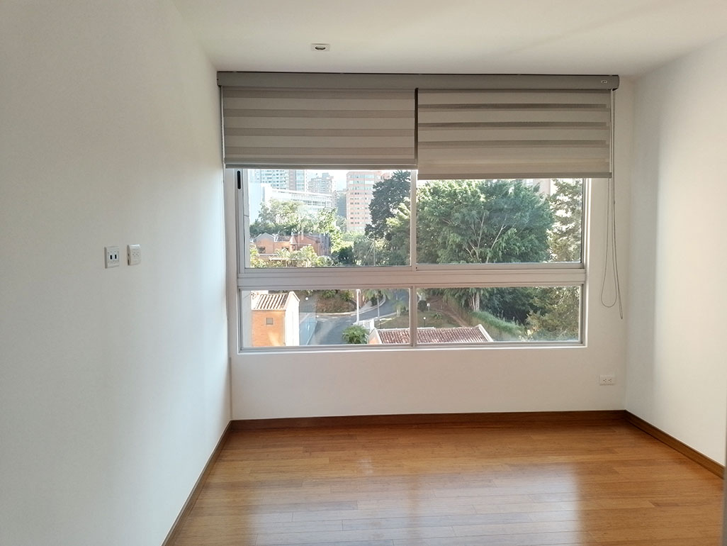 Apartamento de 3 alcobas en arriendo en El Tesoro, Medellín, 198 m² · foto 12 de 19
