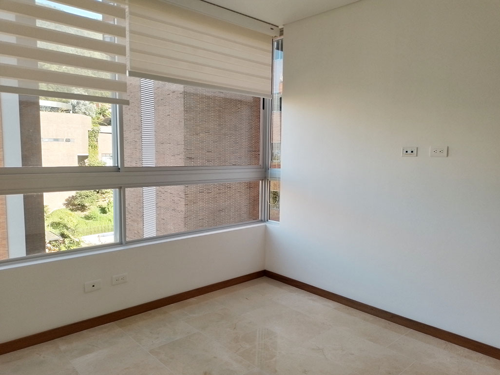 Apartamento de 3 alcobas en arriendo en El Tesoro, Medellín, 198 m² · foto 14 de 19