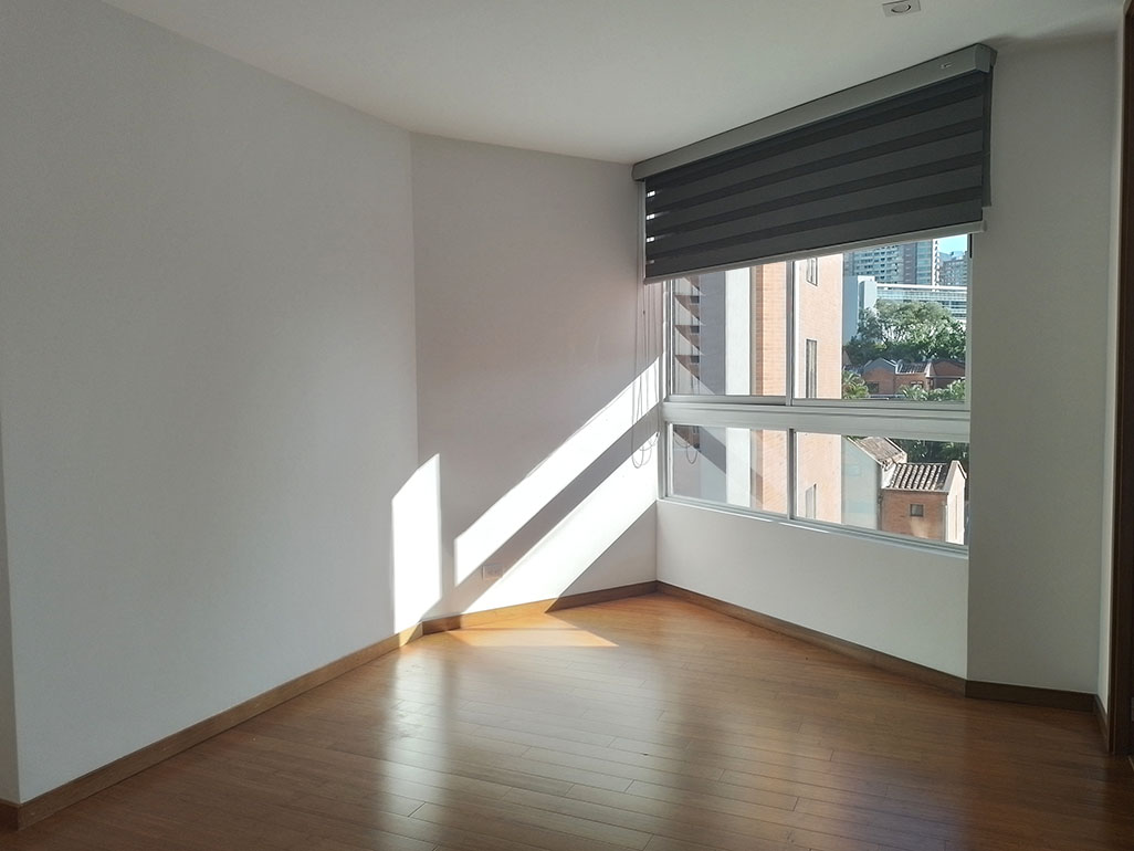 Apartamento de 3 alcobas en arriendo en El Tesoro, Medellín, 198 m² · foto 15 de 19