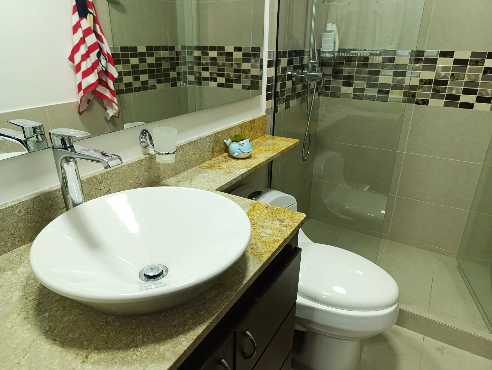 Apartamento en arriendo en Loma De Los Gonzalez, Medellín · foto 15 de 16