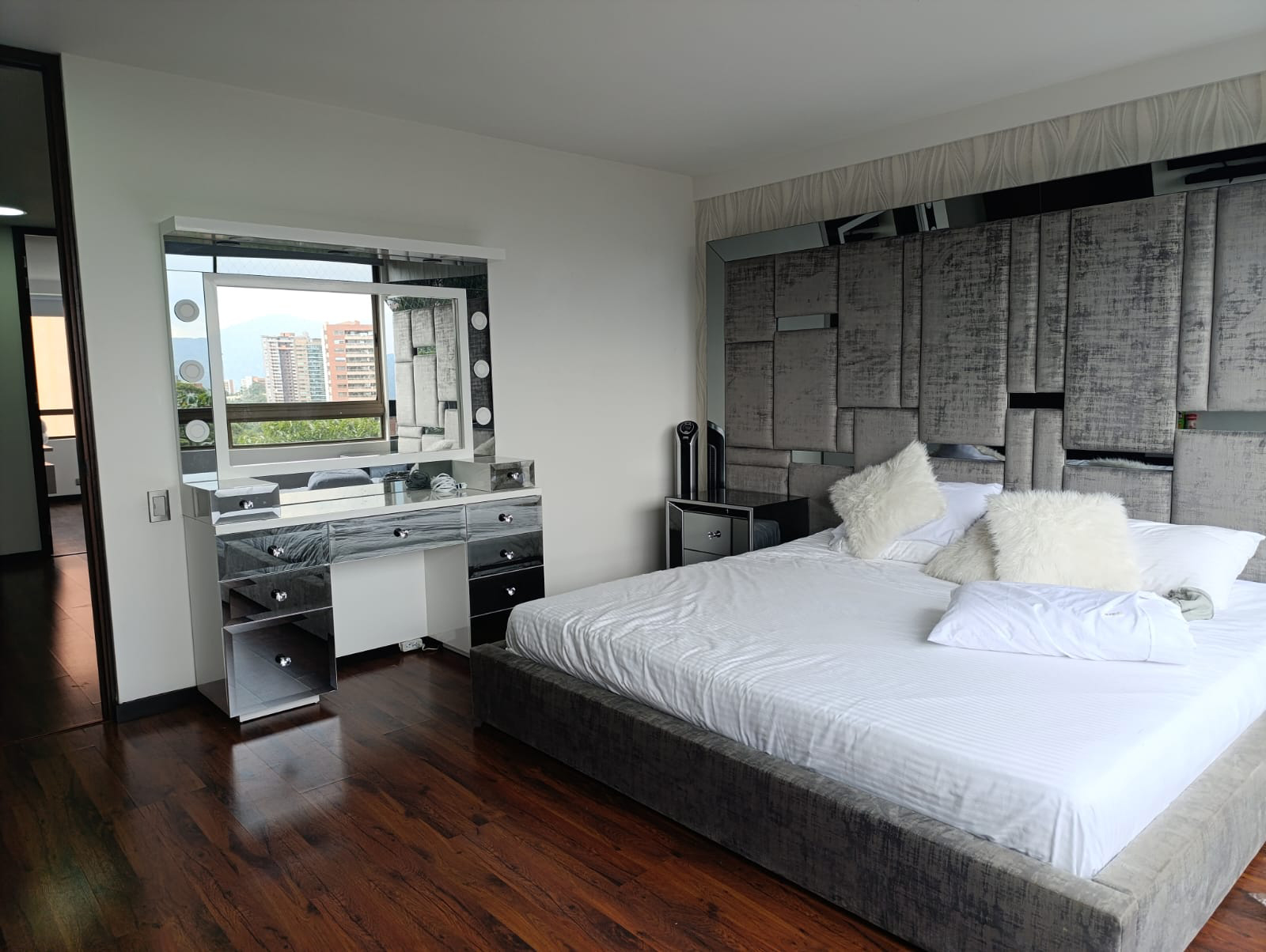 Apartamento en arriendo en Loma De Los Gonzalez, Medellín · foto 12 de 16