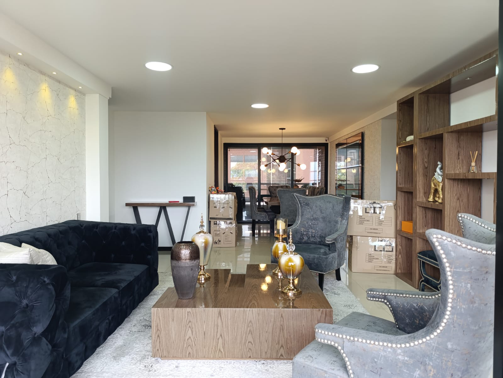 Apartamento en arriendo en Loma De Los Gonzalez, Medellín · foto 2 de 16