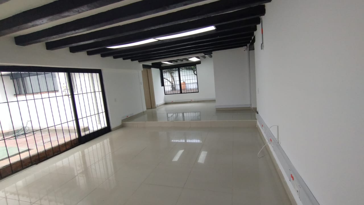 Casa de 3 alcobas en venta en Chicó Alto, Bogotá, 513 m² · foto 19 de 24