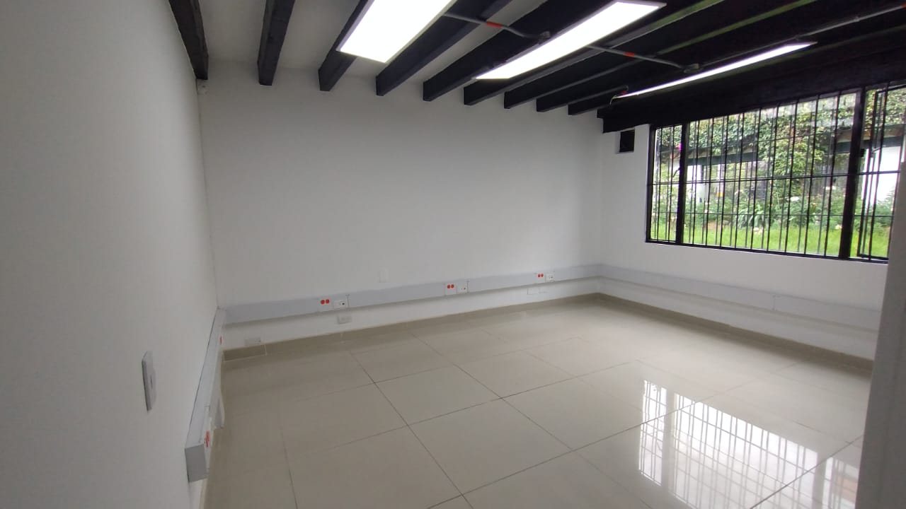 Casa de 3 alcobas en venta en Chicó Alto, Bogotá, 513 m² · foto 22 de 24