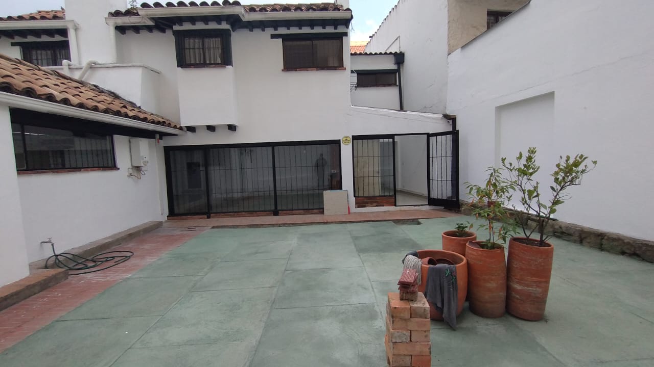 Casa de 3 alcobas en venta en Chicó Alto, Bogotá, 513 m² · foto 6 de 24