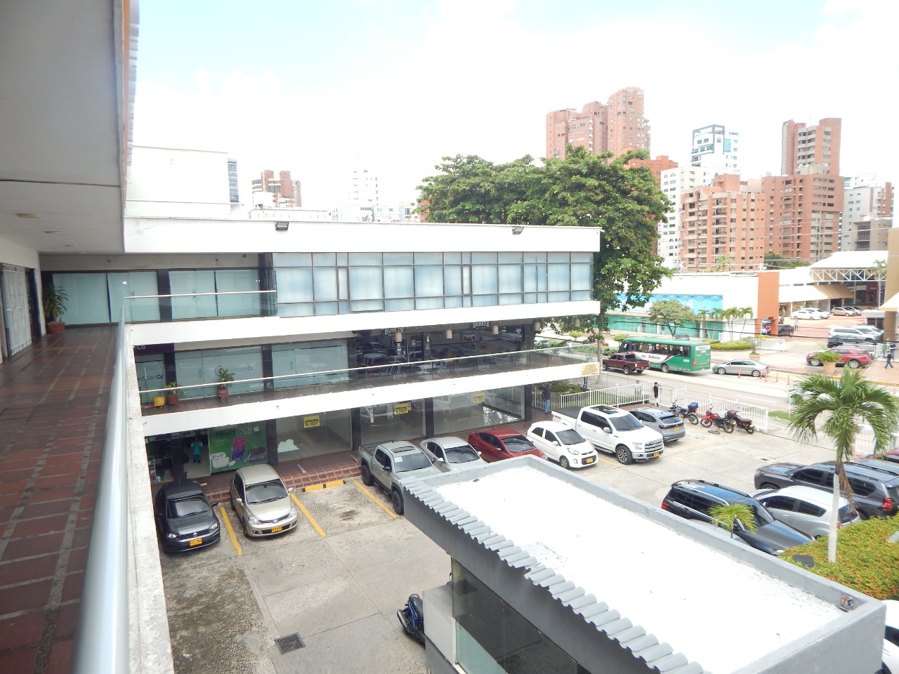 Oficina en arriendo en El Country, Barranquilla, 362 m² · foto 3 de 12