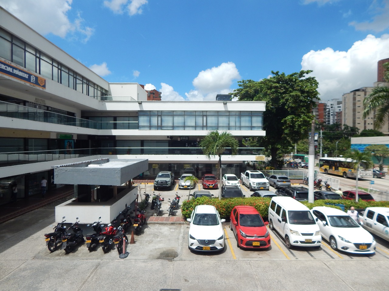 Oficina en arriendo en El Country, Barranquilla, 362 m² · foto 5 de 12