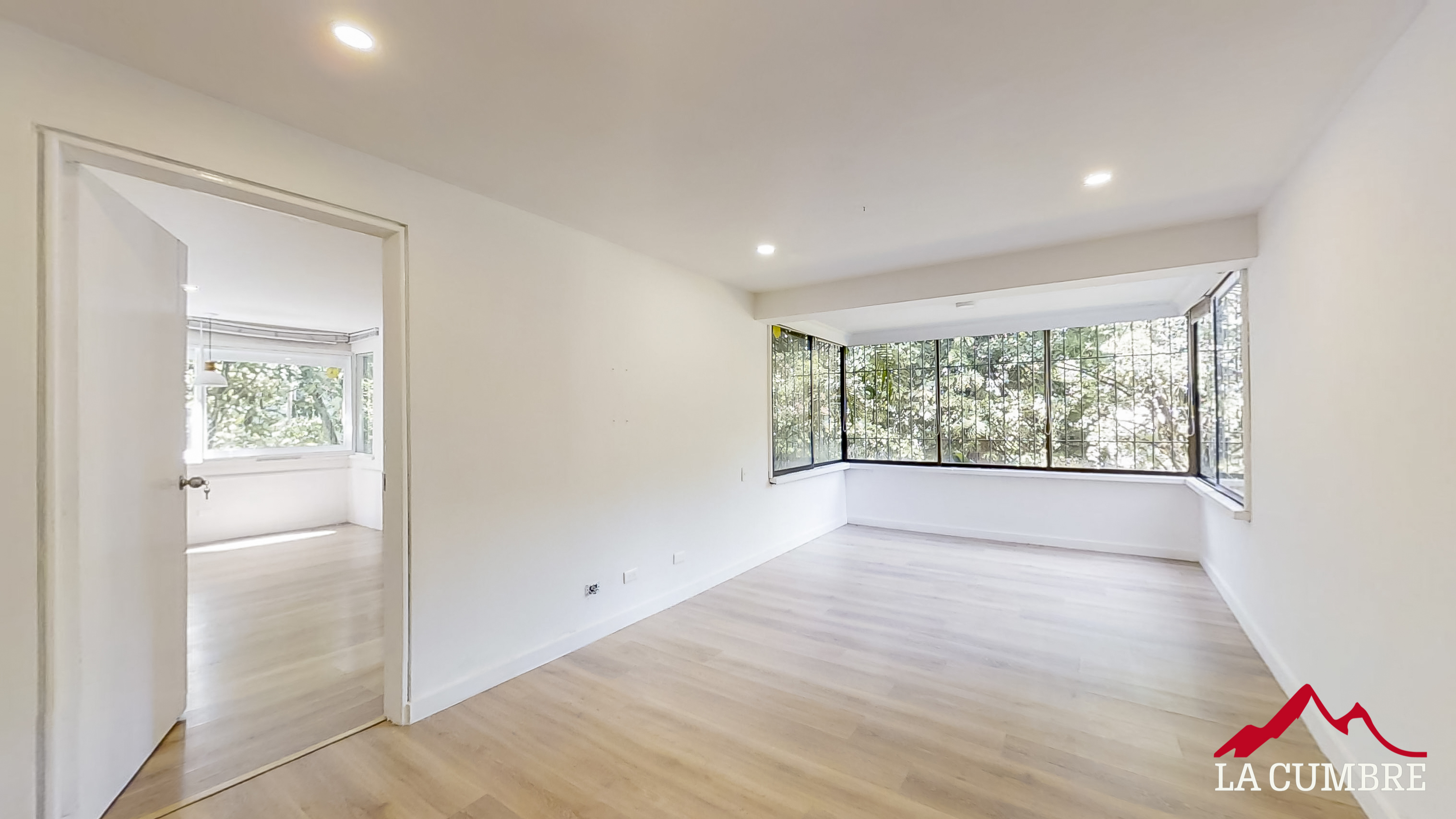 Apartamento de 3 alcobas en arriendo en Las Lomas, Medellín, 215 m² · foto 12 de 15
