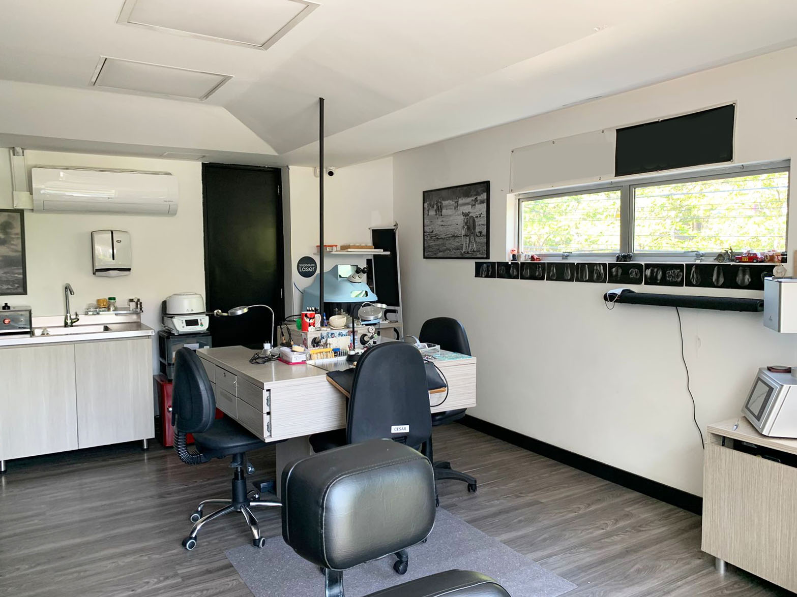 Oficina en arriendo en El Portal, Envigado, 240 m² · foto 2 de 14