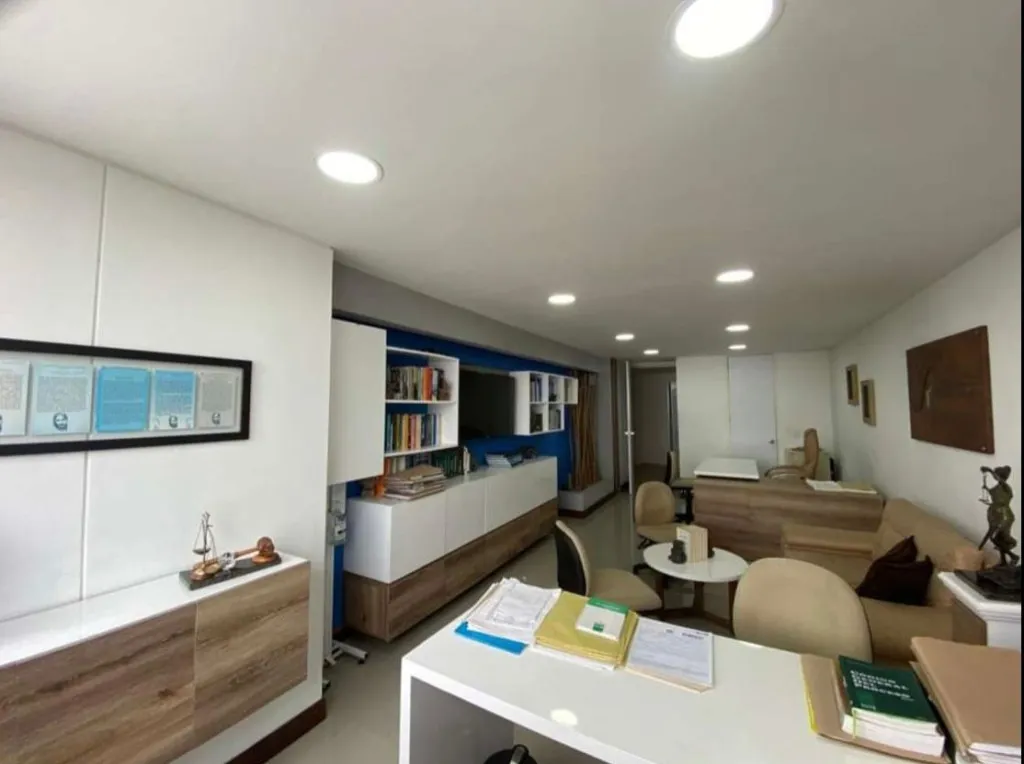 Oficina en venta en El Centro, Manizales, 39 m² · foto 3 de 10