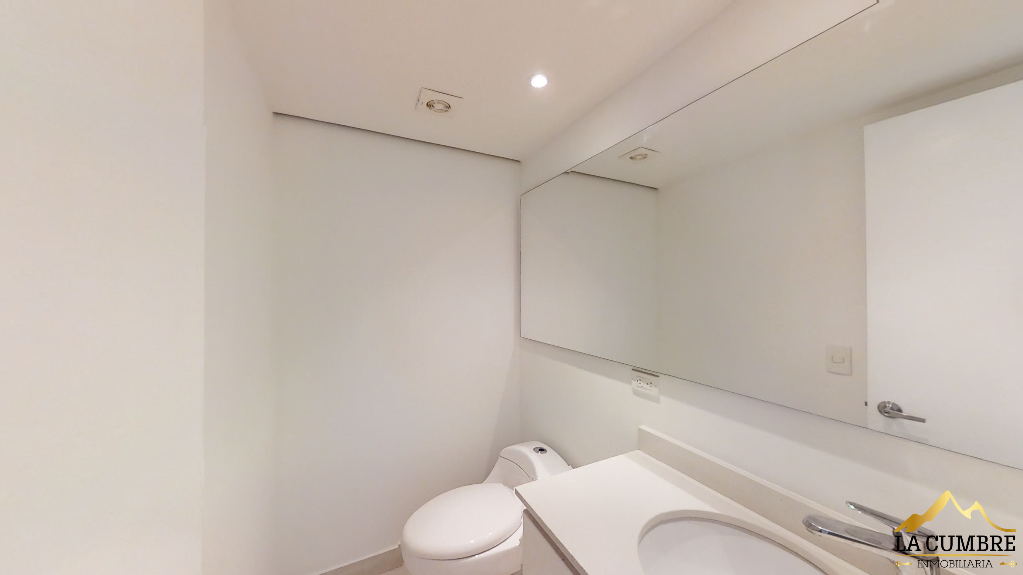 Apartamento en arriendo en El Poblado, Medellín · foto 9 de 12