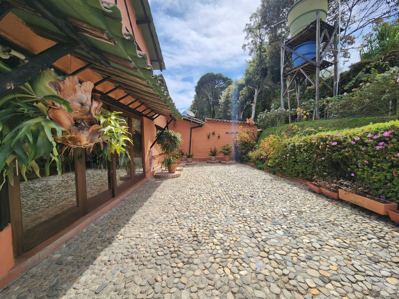 Finca en venta en Lomitas, La Ceja, 11960 m² · foto 23 de 24
