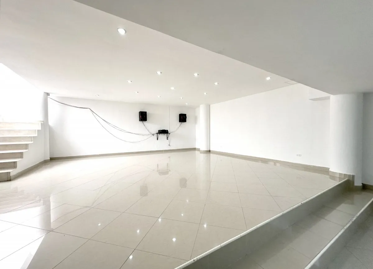Casa de 5 alcobas en venta en San Lucas, Medellín, 470 m² · foto 13 de 24