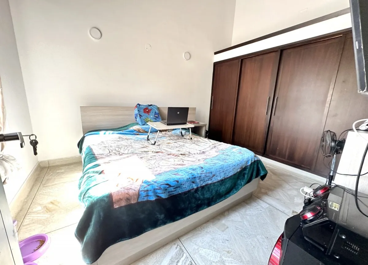 Casa de 5 alcobas en venta en San Lucas, Medellín, 470 m² · foto 23 de 24