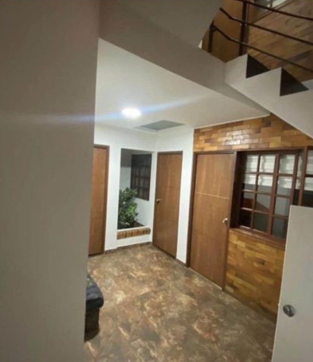 Casa en venta en Centro Comercial Niza, Bogotá · foto 5 de 8