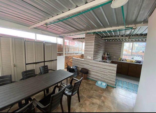 Casa en venta en Centro Comercial Niza, Bogotá · foto 6 de 8