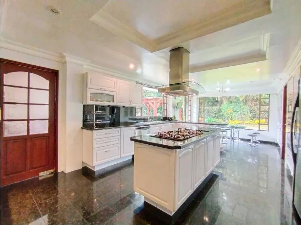 Casa de 5 alcobas en venta en Aposentos, Sopó, 355 m² · foto 13 de 24