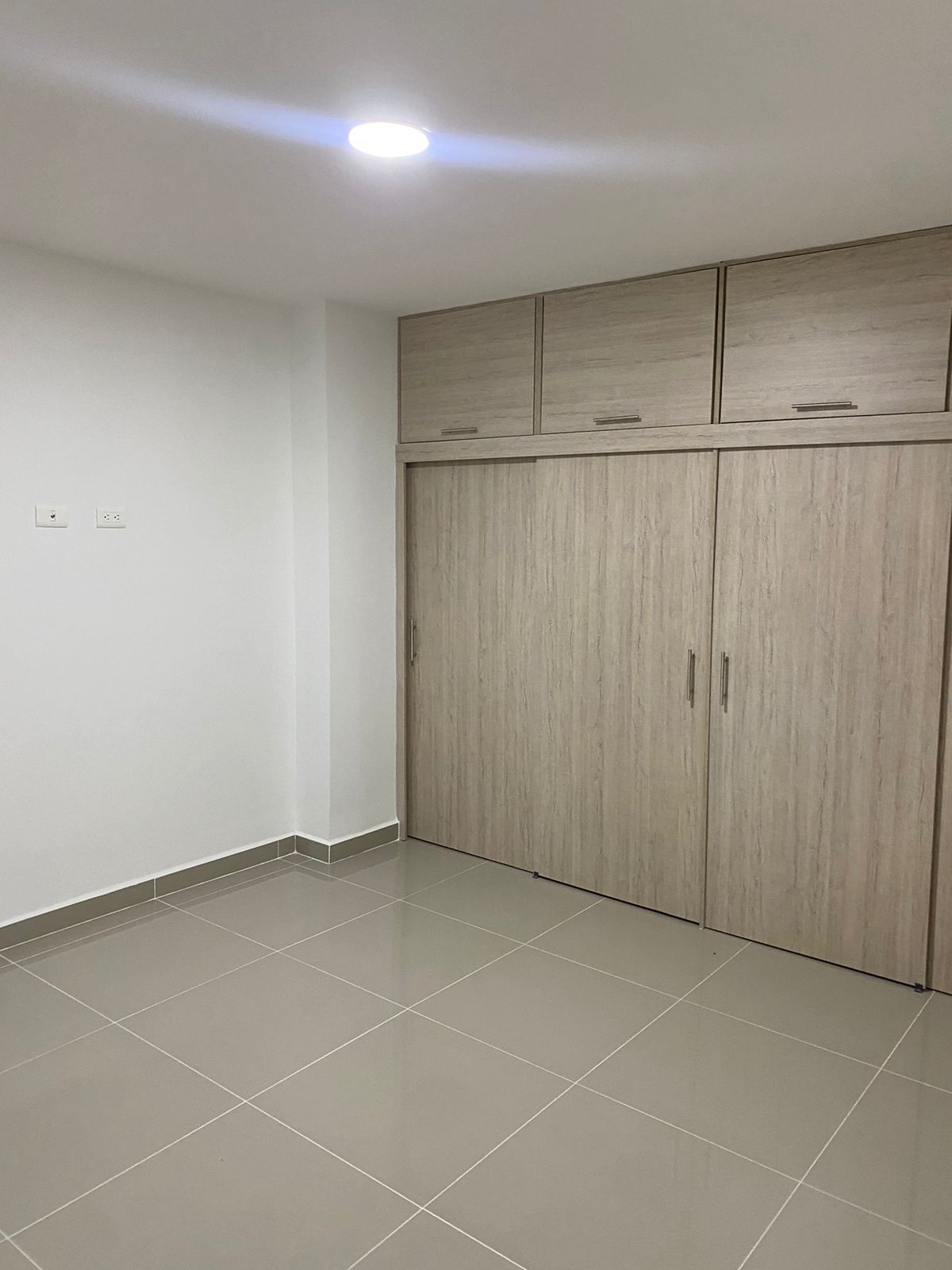 Apartamento de 2 alcobas en venta en Cabañas, Bello, 86 m² · foto 11 de 11