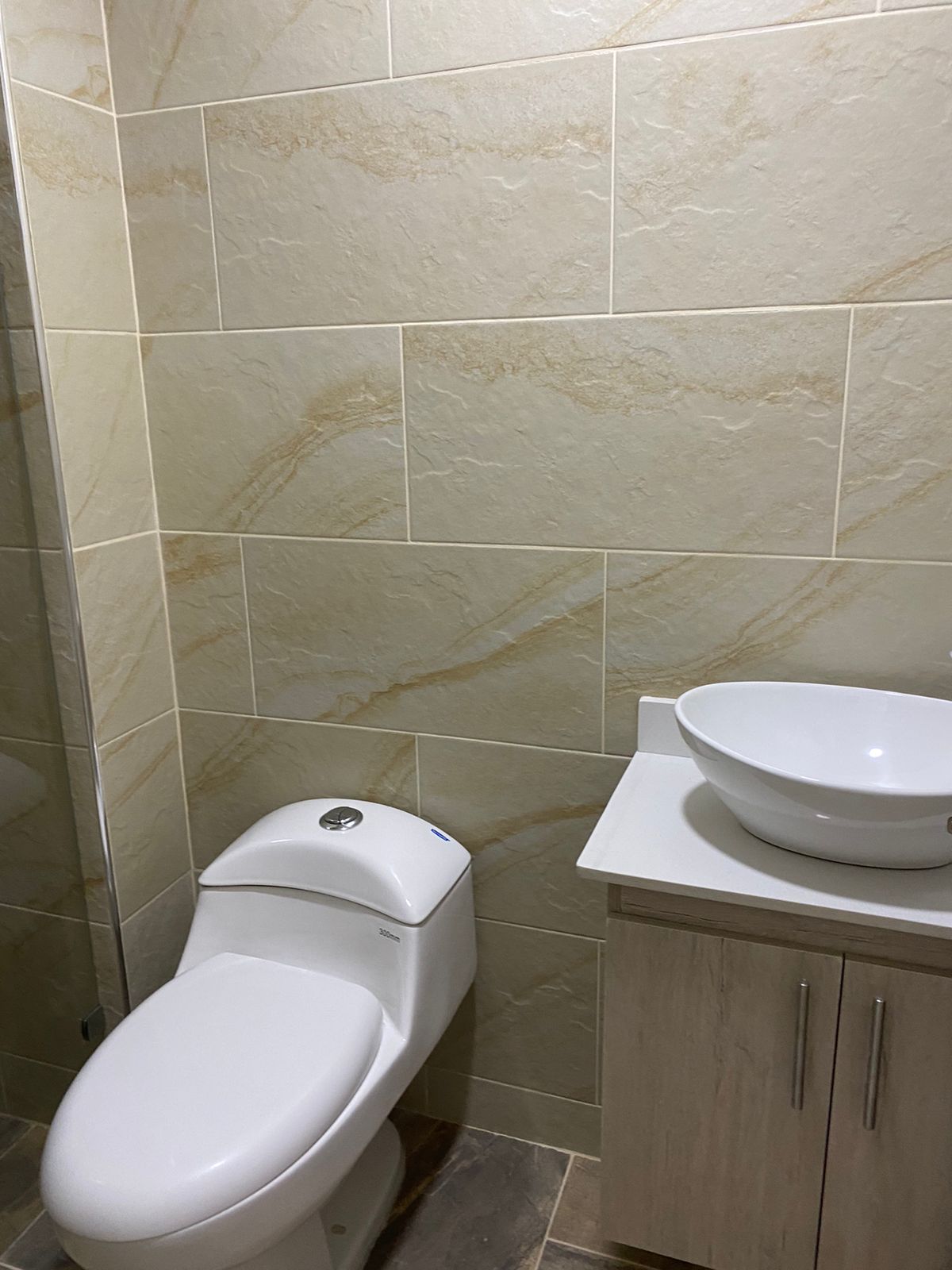 Apartamento de 2 alcobas en venta en Cabañas, Bello, 86 m² · foto 4 de 11