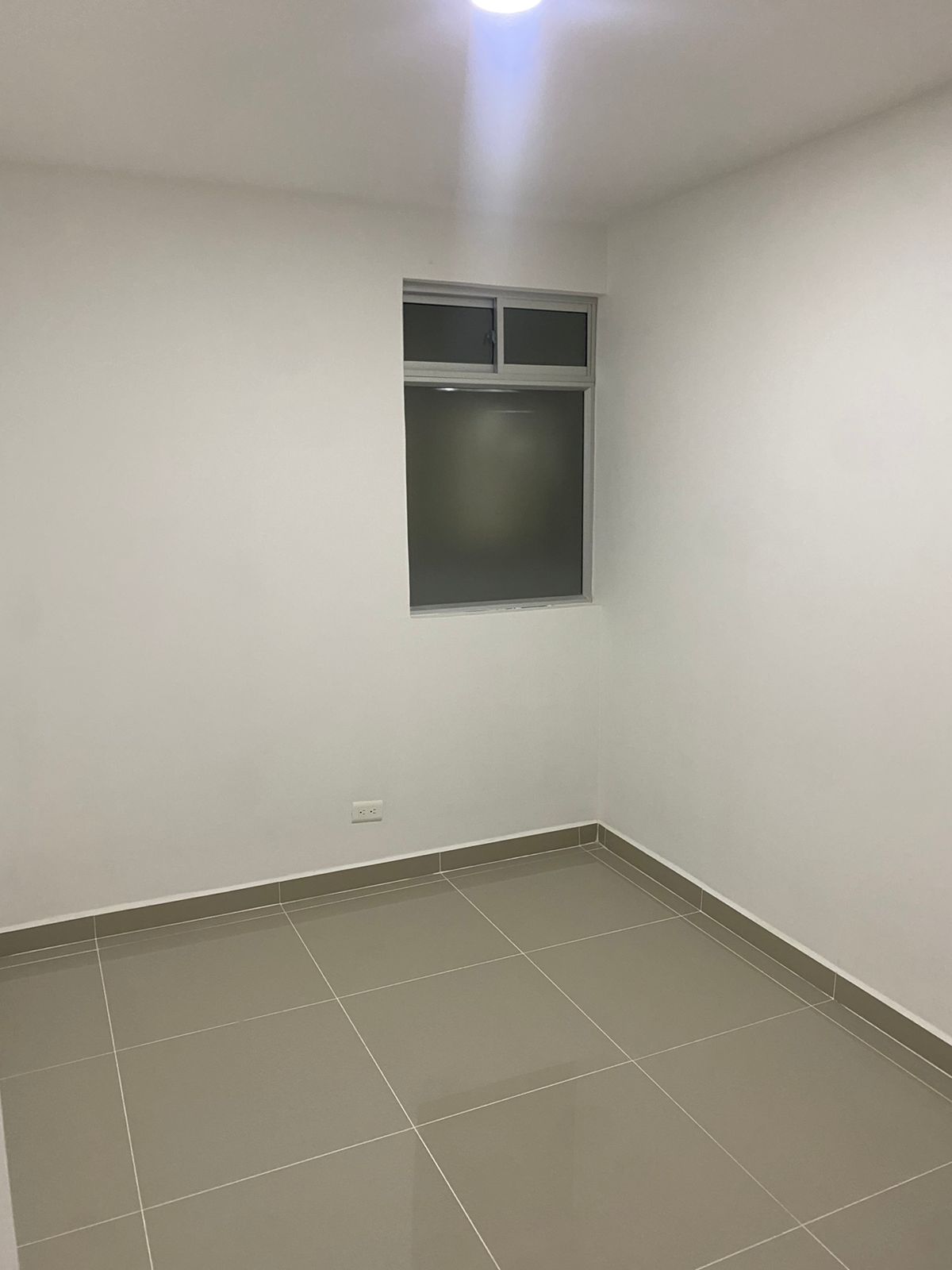 Apartamento de 2 alcobas en venta en Cabañas, Bello, 86 m² · foto 5 de 11
