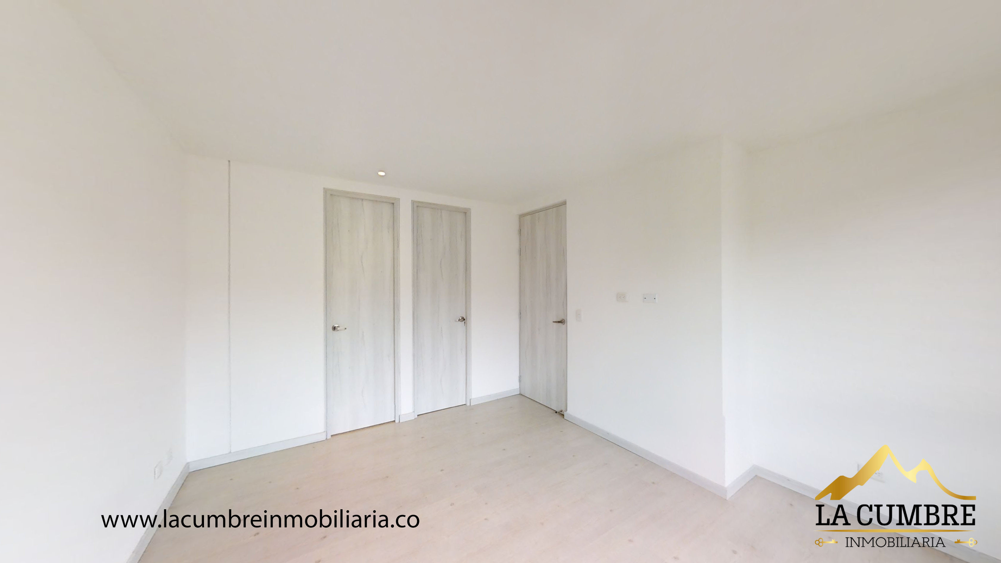 Apartamento de 3 alcobas en arriendo en Castropol, Medellín, 121 m² · foto 2 de 14