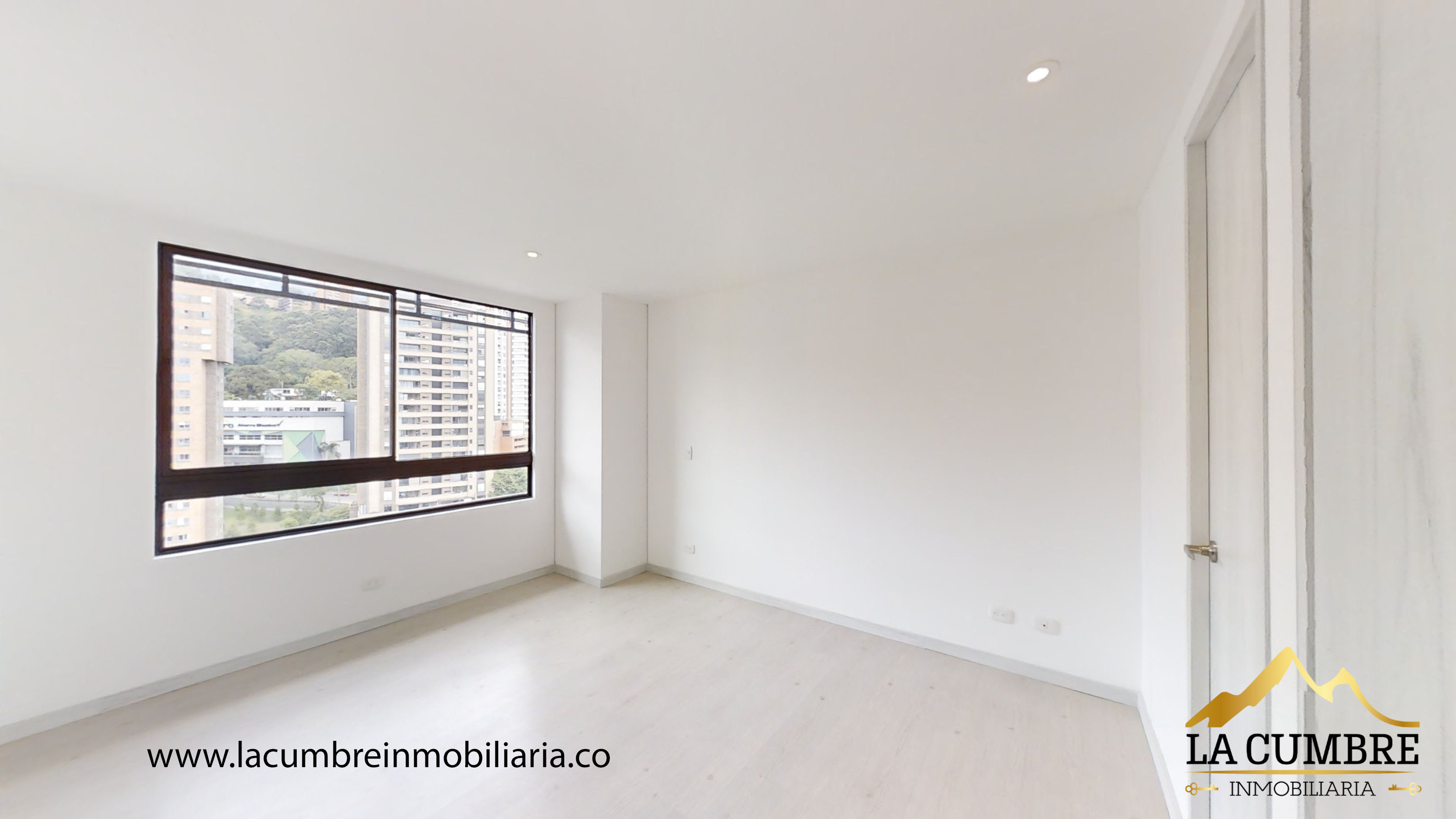 Apartamento de 3 alcobas en arriendo en Castropol, Medellín, 121 m² · foto 4 de 14