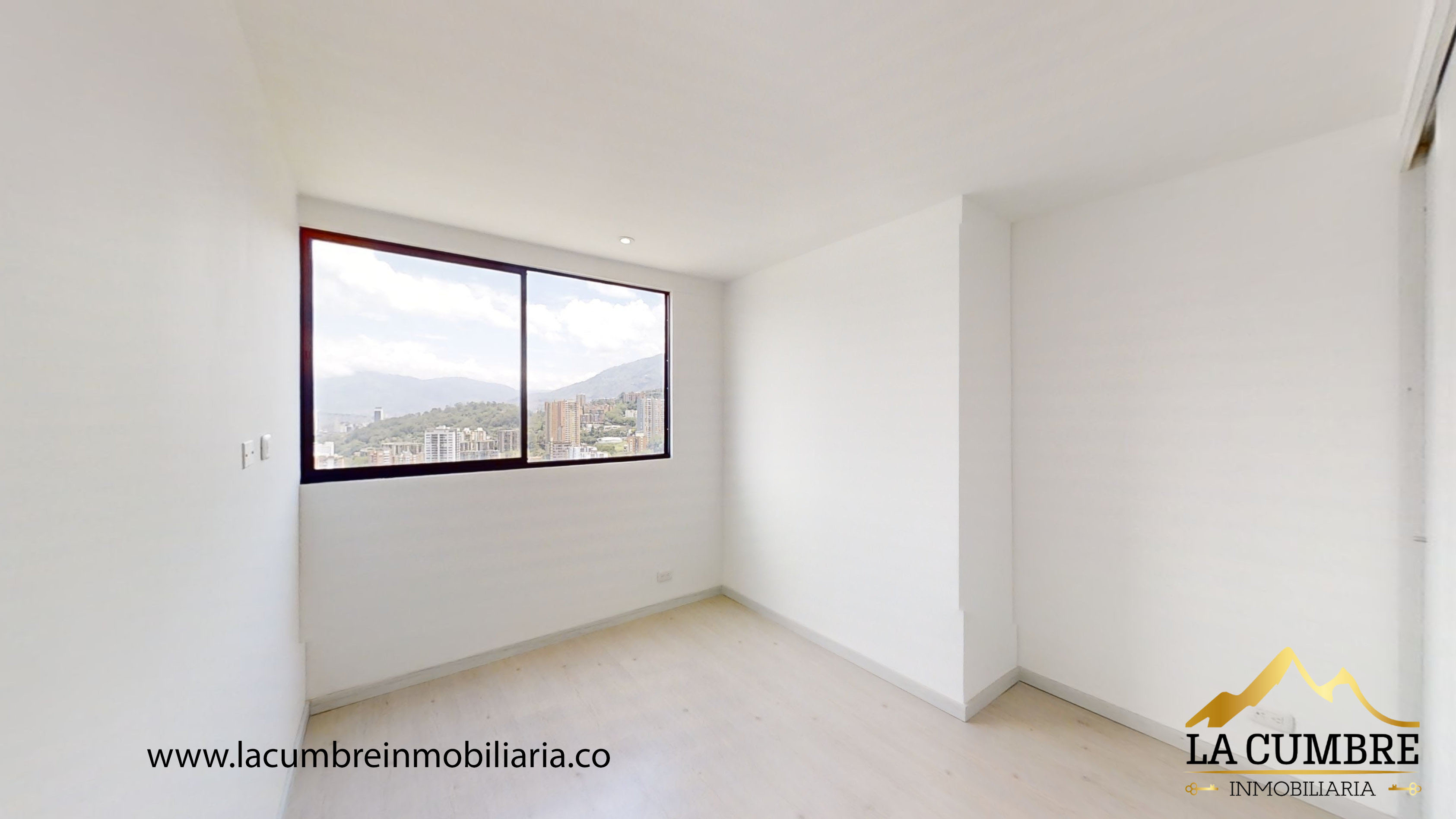 Apartamento de 3 alcobas en arriendo en Castropol, Medellín, 121 m² · foto 6 de 14