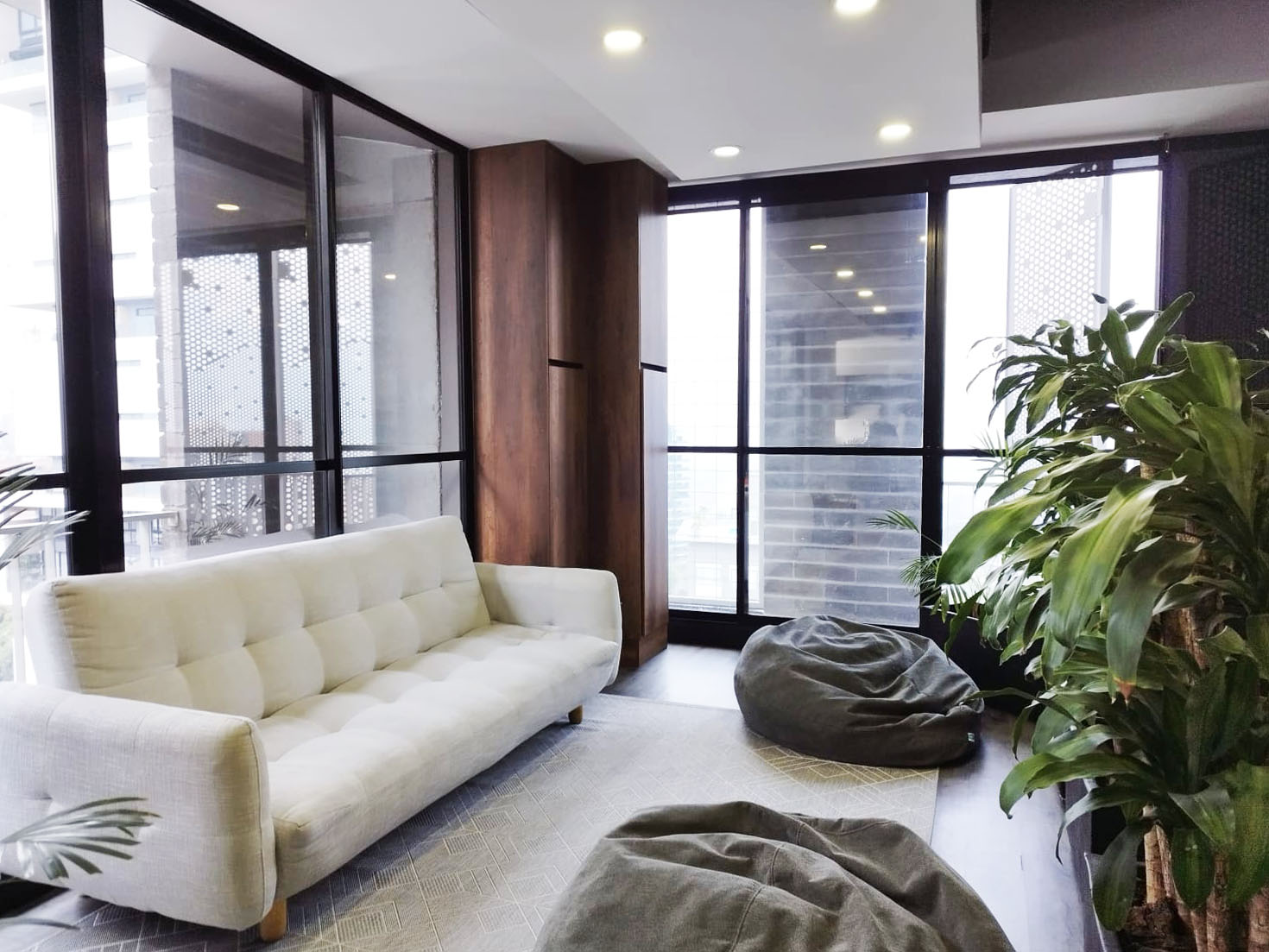 Oficina en arriendo en Las Lomas No.1, Medellín, 250 m² · foto 11 de 20
