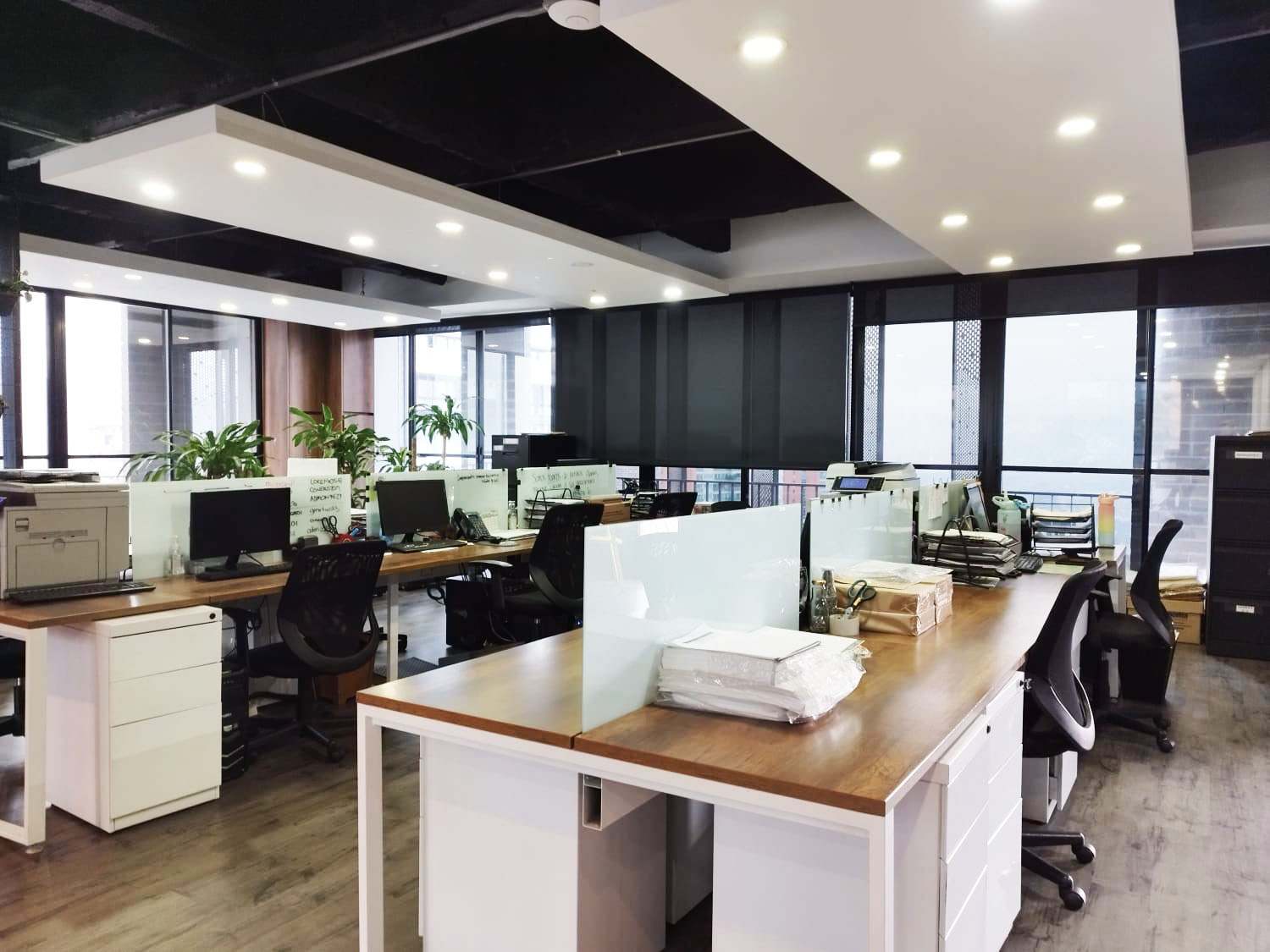 Oficina en arriendo en Las Lomas No.1, Medellín, 250 m² · foto 2 de 20