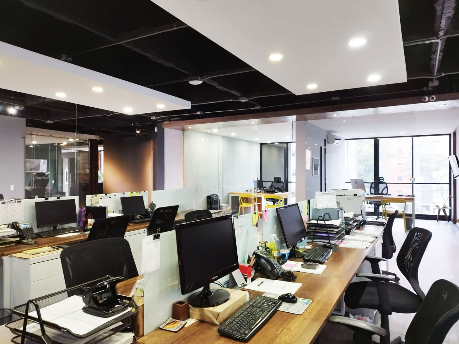 Oficina en arriendo en Las Lomas No.1, Medellín, 250 m² · foto 9 de 20