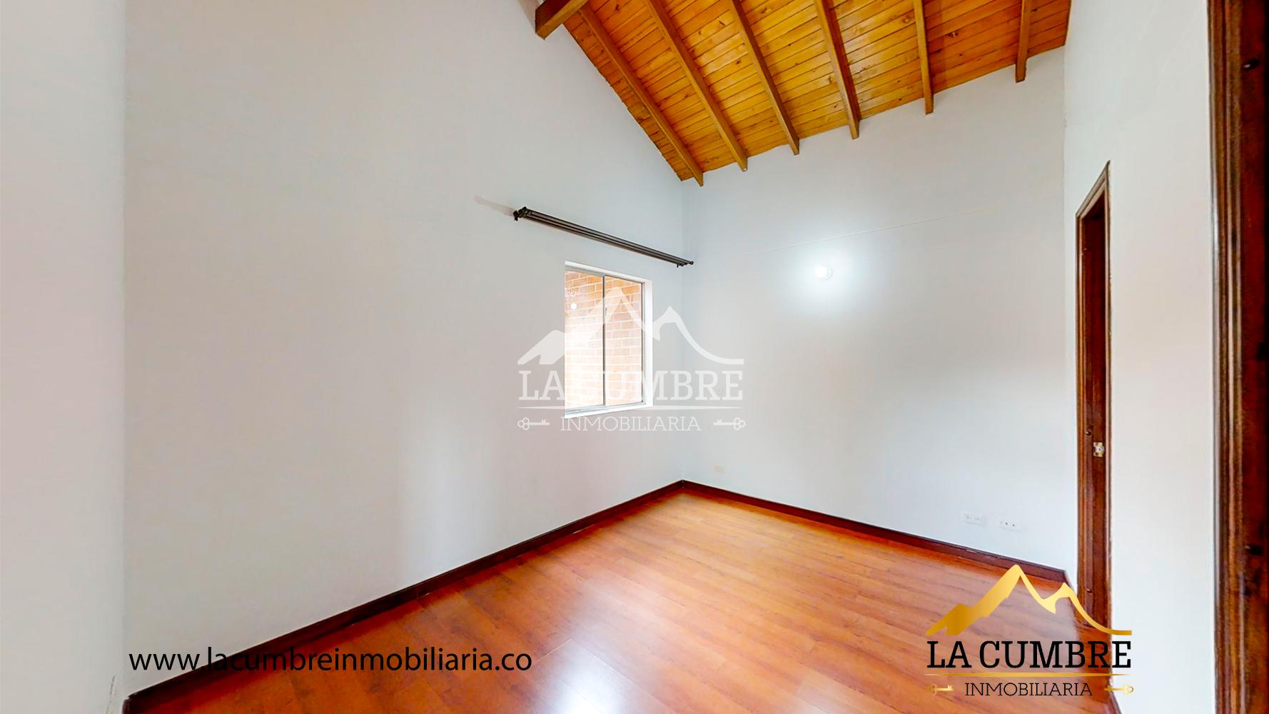 Casa de 4 alcobas en venta en La Sebastiana, Envigado, 264 m² · foto 18 de 20