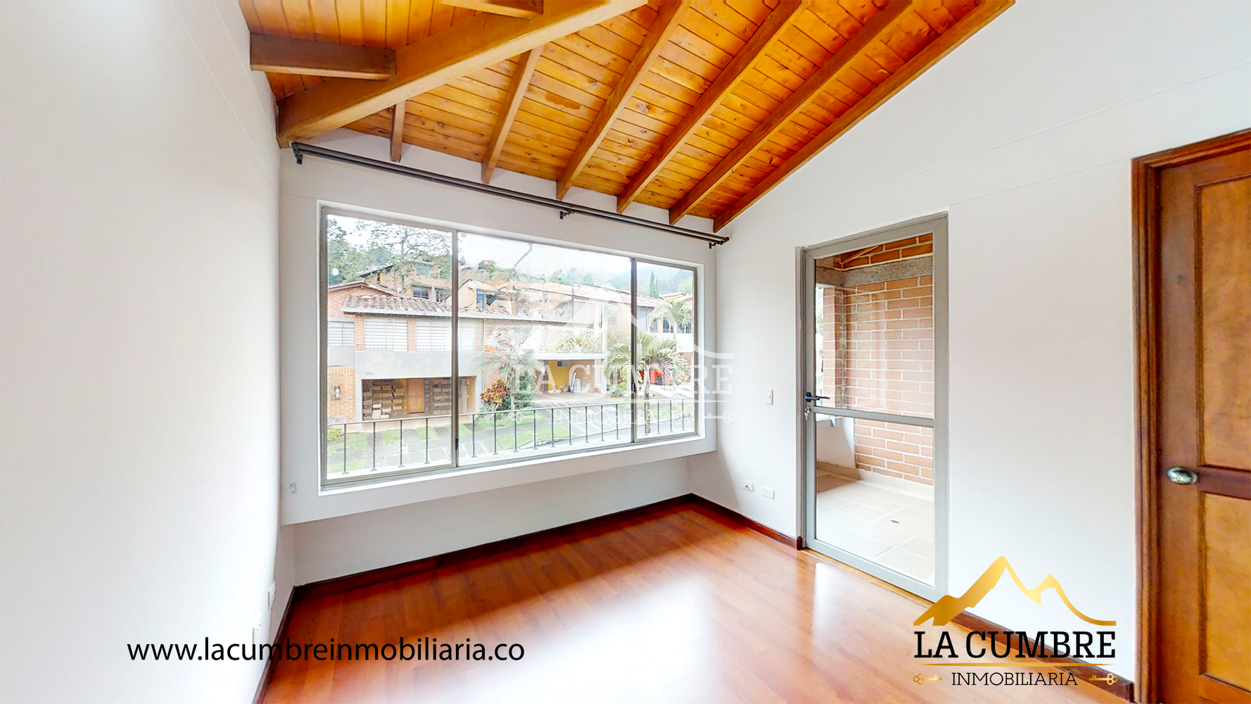 Casa de 4 alcobas en venta en La Sebastiana, Envigado, 264 m² · foto 19 de 20