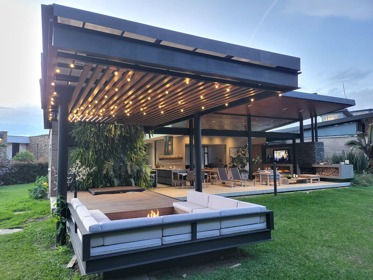 Casa de 3 alcobas en venta en Las Palmas, Envigado, 380 m² · foto 14 de 16