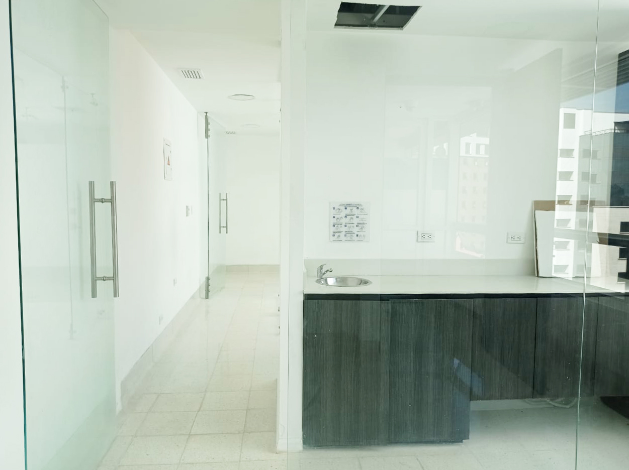 Consultorio en venta en La Florida, Medellín, 34 m² · foto 10 de 12