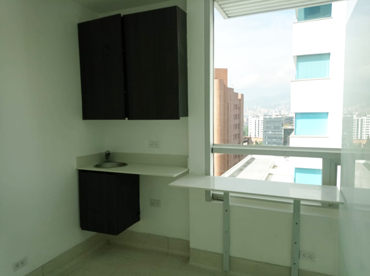 Consultorio en venta en La Florida, Medellín, 34 m² · foto 4 de 12