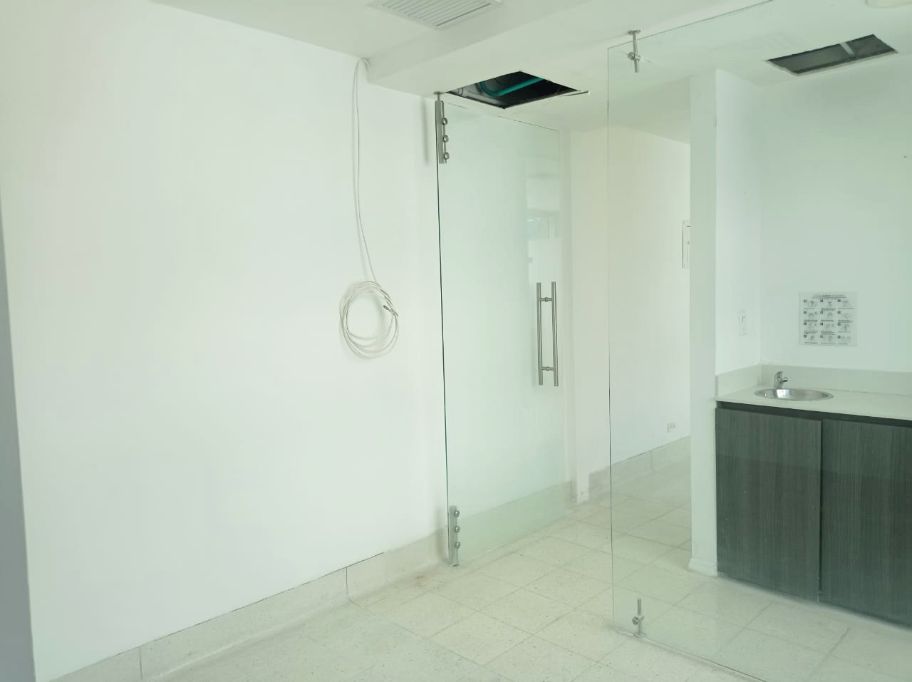 Consultorio en venta en La Florida, Medellín, 34 m² · foto 9 de 12