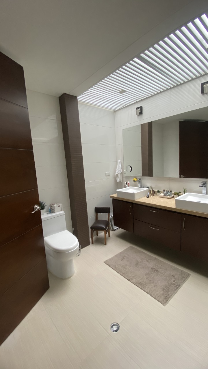 Casa de 5 alcobas en venta en Menzuly, Piedecuesta, 965 m² · foto 6 de 16