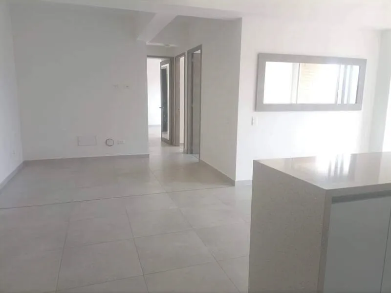 Apartamento de 3 alcobas en arriendo en Ferreni, Medellín, 84 m² · foto 2 de 24