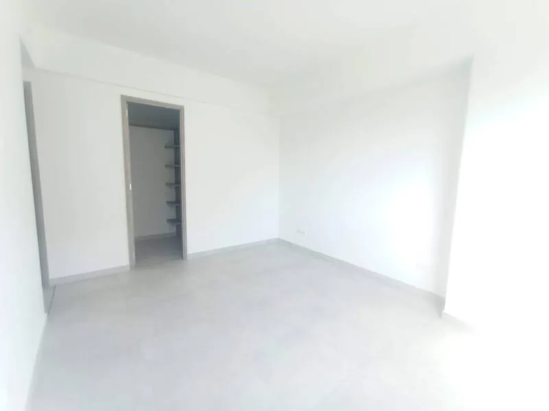 Apartamento de 3 alcobas en arriendo en Ferreni, Medellín, 84 m² · foto 7 de 24