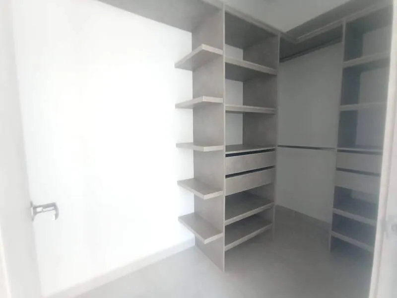 Apartamento de 3 alcobas en arriendo en Ferreni, Medellín, 84 m² · foto 8 de 24