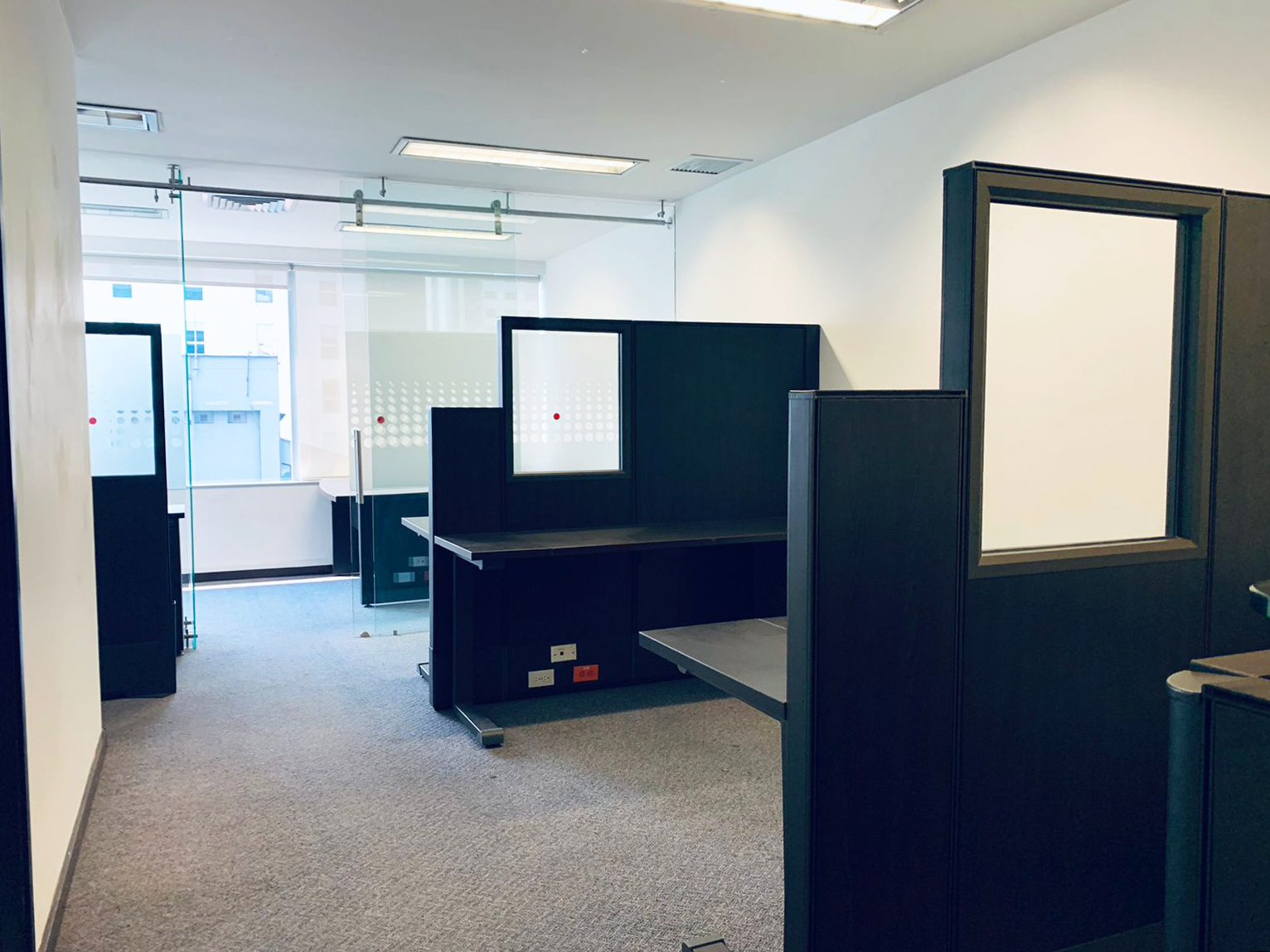Oficina en venta en Milla De Oro, Medellín, 47 m² · foto 2 de 9