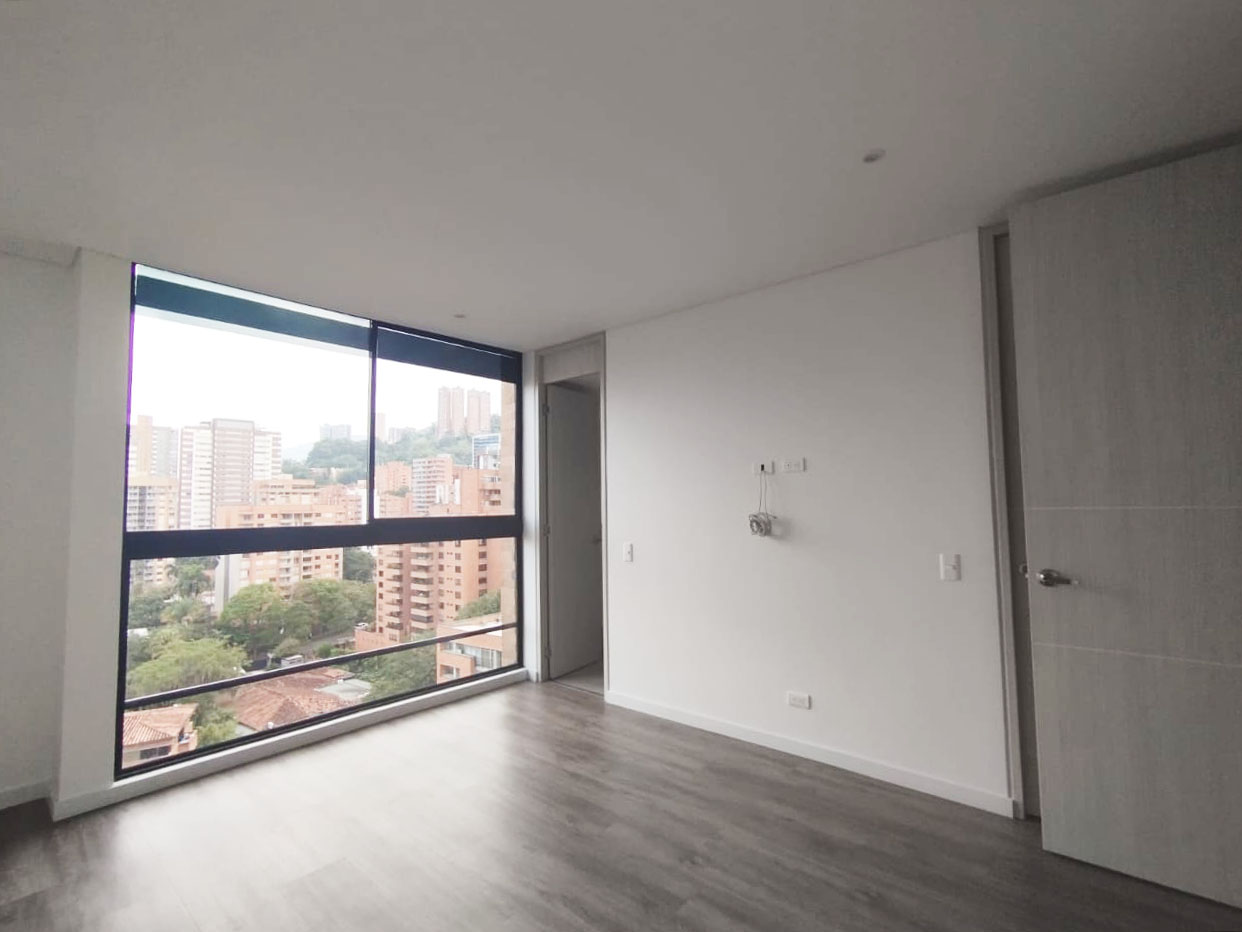 Apartamento en arriendo en Lalinde, Medellín · foto 8 de 17