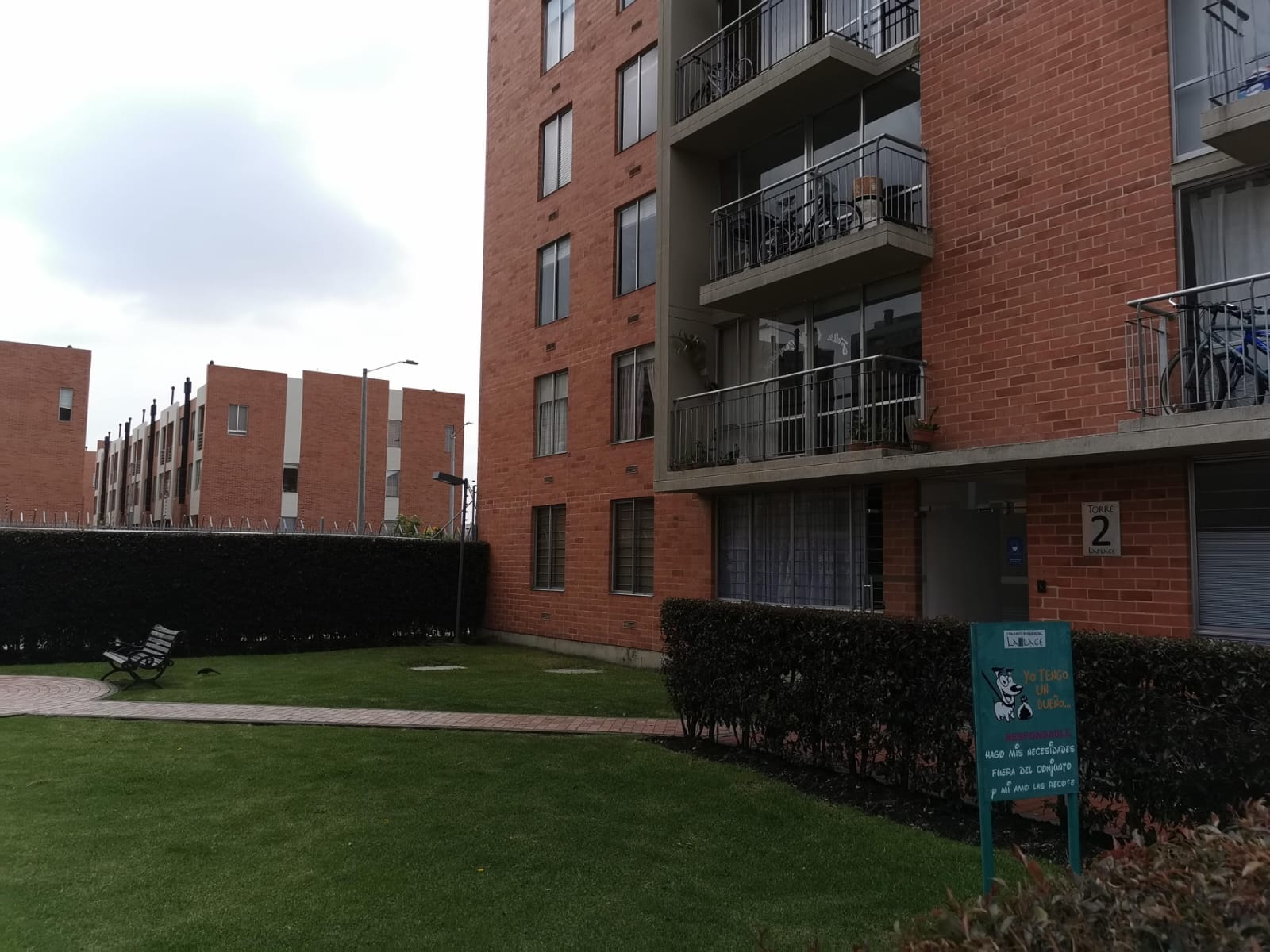 Apartamento de 3 alcobas en venta en El Cerezo, Bogotá, 88 m² · foto 17 de 18