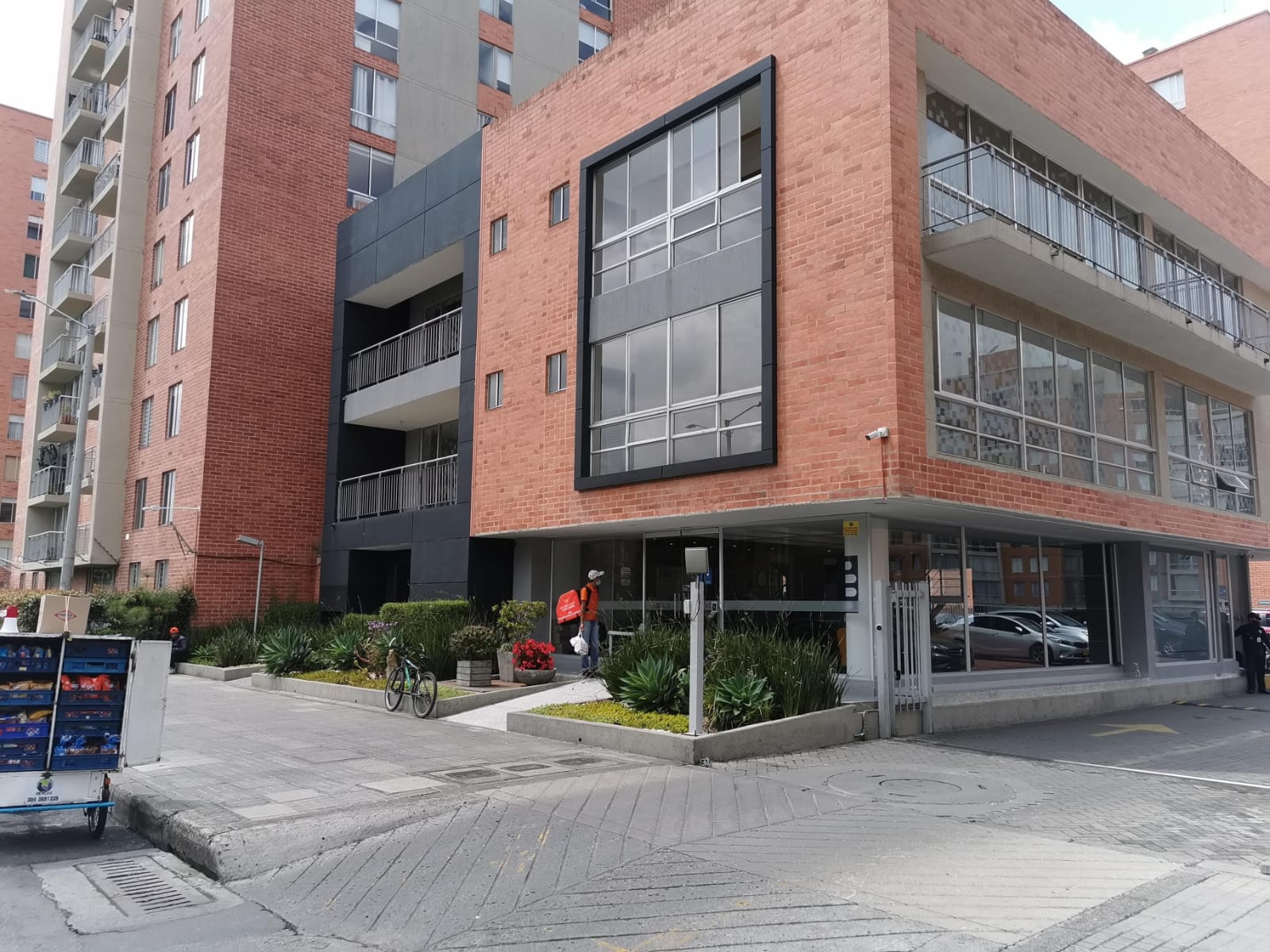 Apartamento de 3 alcobas en venta en El Cerezo, Bogotá, 88 m² · foto 16 de 18